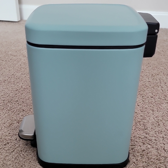 Brightroom Stainless Steel Trash Can - Blue - Picture 5 of 7